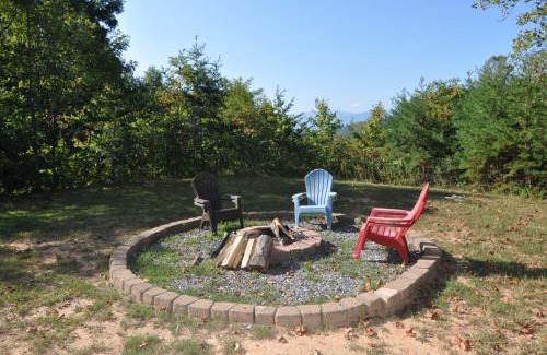 Bryson City Casa | Bruins Den