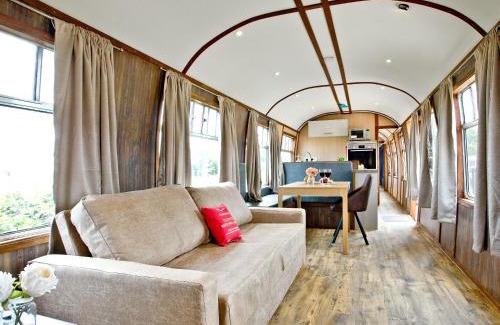Dawlish Warren Cabina | Brunel Boutique Railway Carriage 4