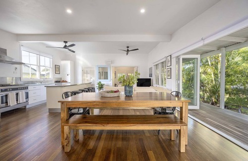 Brunswick Heads Casa | Bruns Pavilion -sleeps 10 (pet friendly) Central Brunswick Heads