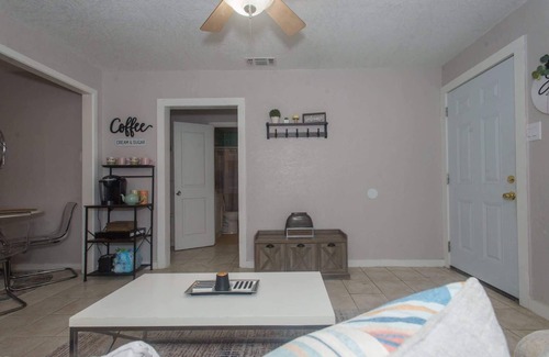 Harlandale Casa | Brunswick Bungalow – 6ppl