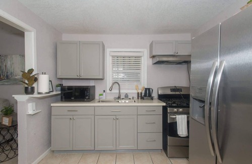 Harlandale Casa | Brunswick Bungalow – 6ppl