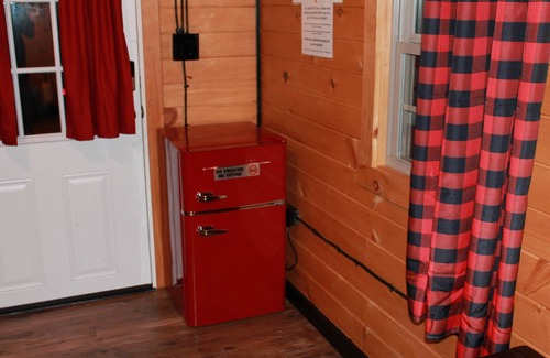 Elgin Cabina | Brushy Mountain Hideaway Cabin Trails 26,27 and 43