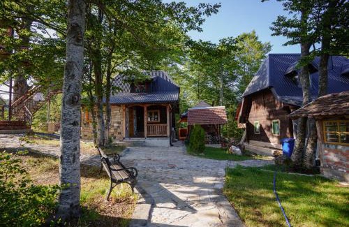 Kremna Casa | Brvnara Iverak