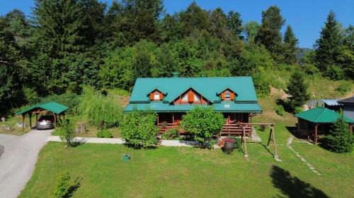 Zelin Mrzlovodicki Chalet De Esquí | Brvnara Moj san - Log cabin My Dream