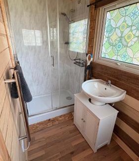 Port Talbot Cabina | Bryn Bettws Lodge