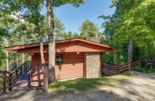 Bryson City Cabaña | Bryson City Cabin in Smoky Mtn W/resort Amenities