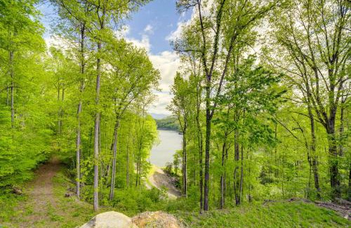 Bryson City Casa | Bryson City Vacation Rental - Hot Tub and Lake Views