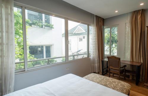 Quang An Cama Y Desayuno | Bu Hồ Tây- A Sunset Retreat in Westlake, Hanoi