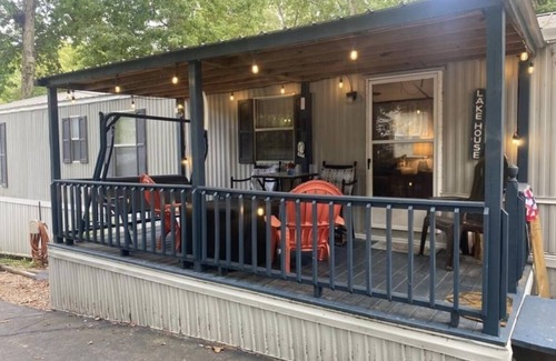 Springville Casa | Buchanan Resort 2 Bed/ 1 Bath Lake Retreat