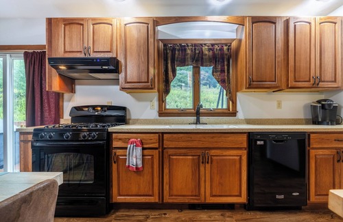 Middlebury Center Casa | Buck Hill Farm: Secluded Retreat