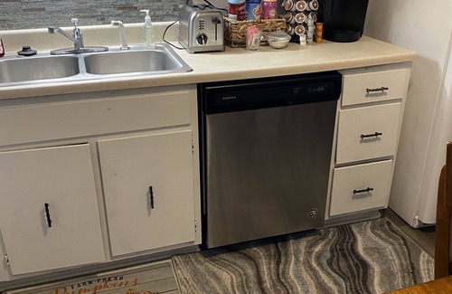 Kilbourne Condominio | Buckeye condo with hot tub and pool table