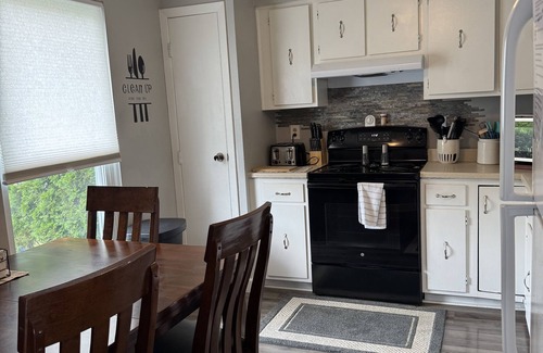 Kilbourne Condominio | Buckeye condo with hot tub and pool table