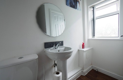 Stoke-on-Trent Apartamento | Bucknall Lodge Family Room 1 Hanley