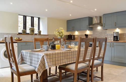 Northleigh Cabina | Bucknole Farm - The Old Shippon