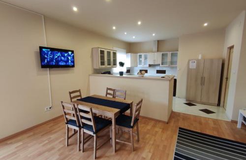 Vecses Apartamento | Budapest Airport , accommodation in Vecsés