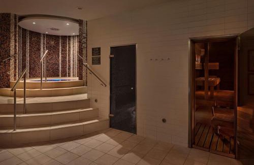 Inner City Budapest Hotel | Budapest Marriott Hotel