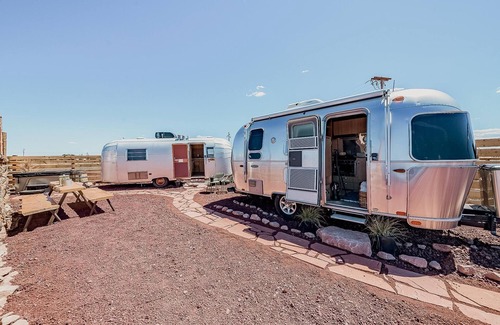 Valle Casa | Buddy Airstream with Private Hot Tub (Unit A) - Airstream Bambi Flying Cloud 2019 & Avion Travel Trailer Airstream