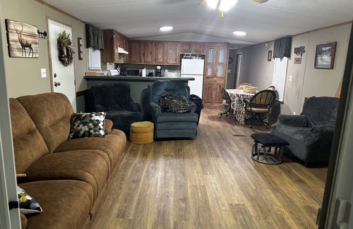 Hornbeak Casa | Buddy's Reel' Em Inn 2 Bd 1 Bath home on Reelfoot Lake. Sleeps 6.