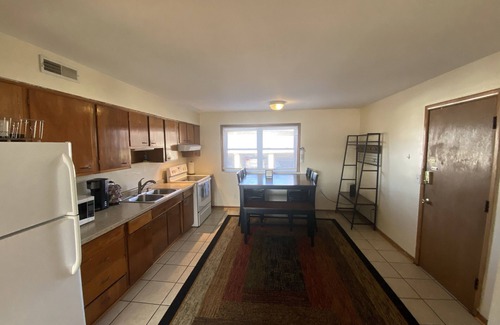 Lawrence Apartamento | Budget Friendly | Extended stays welcomed 🏡