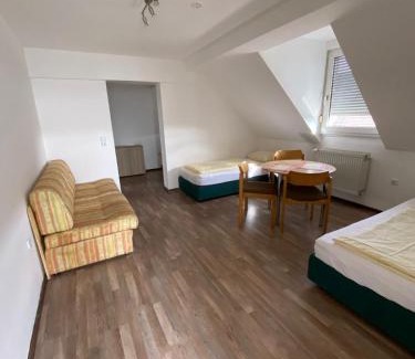 Sandhofen Cama Y Desayuno | Budget Hotel Mannheim