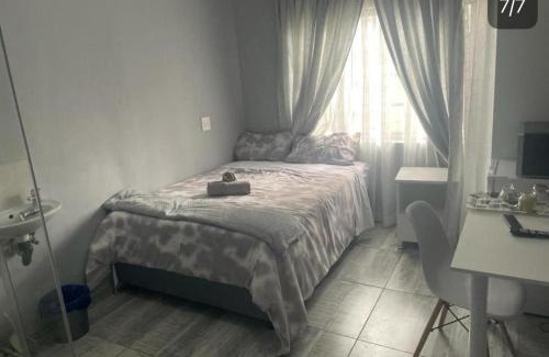 Berea Casa | Budget Room 1