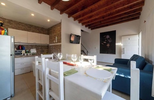 La Unión Apartamento | Buenos Aires de Ezeiza 12 Huéspedes.