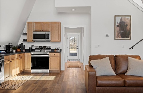 Chattanooga Valley Cabina | Buffalo Bluff | Rustic A-frame Cabin | Bluff Mtn Views!