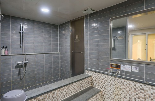 Changnyeong Hotel | Bugok Royal Hotel