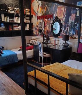 Pons Casa | Buky Palace