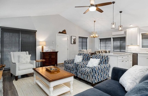 Nellysford Casa | Bull City Bungalow with Wintergreen Advantage