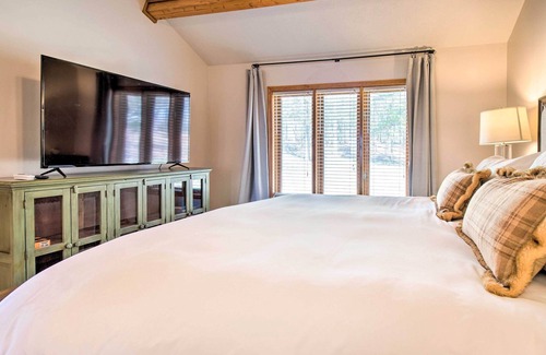 Oakland Casa | Bull Shoals Vacation Rental: Hot Tub & Ocean Views