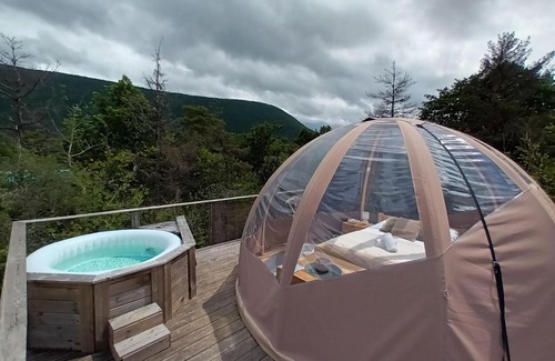 Champfromier Otro | Bulle en bois sous les étoiles