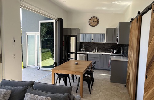 Bundeena Casa | Bundeena Base Cottage