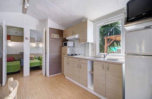 Los Franceses-la Vega Casa | Bungalow 'Cádiz Costa' con piscina privada, terraza privada y Wi-Fi