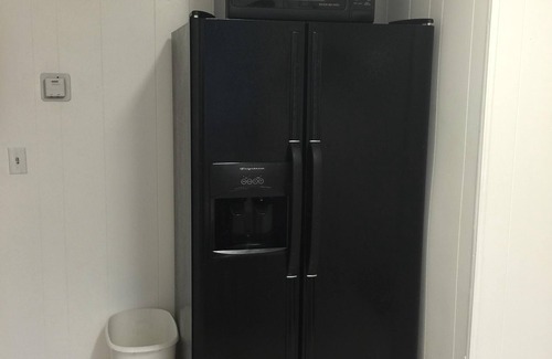 Port Richey Casa | Bungalow al otro lado de la calle del río Pithlachascotee