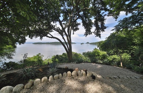 Playa Naranjo Casa | Exclusive Superior Bungalow with Best Ocean Views in Beach Resort Playa Leona