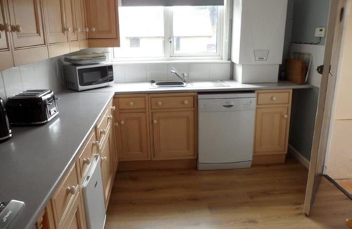 Trowbridge Casa | Bungalow in lovely setting.Ten minutes to Longleat