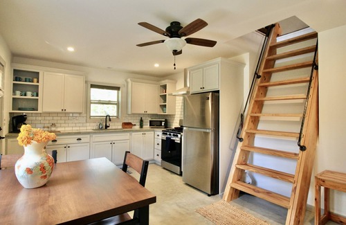 Campobello Casa | Bungalow on a 3 acre mini farm in beautiful Campobello SC