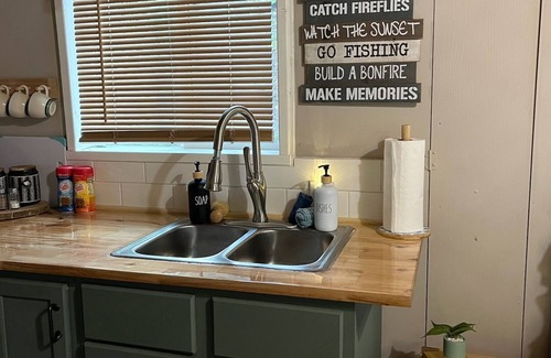 Millersport Casa | Bungalow on the Buckeye Lake Canal<Kayaks>