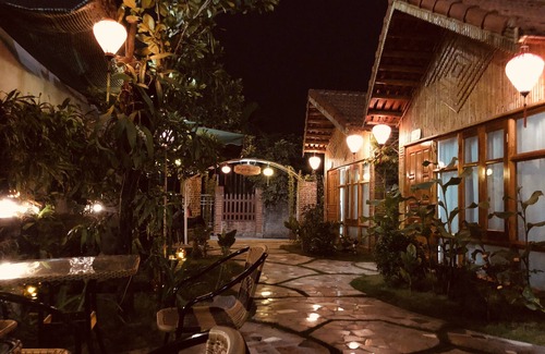 Hoa Lu Casa | Bungalow con vista al jardín a 5 minutos de Tam Coc y muchas tiendas, restaurante ...