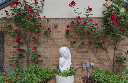 Croydon Villa | Bungunyah Apartments: Margarita