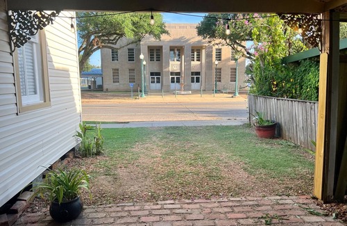 Bunkie Casa | Bunkie Bungalow 3/2 home across from Haas Auditorium