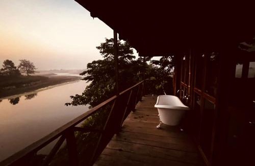 Bardia Otro | Burhan Wilderness Camps