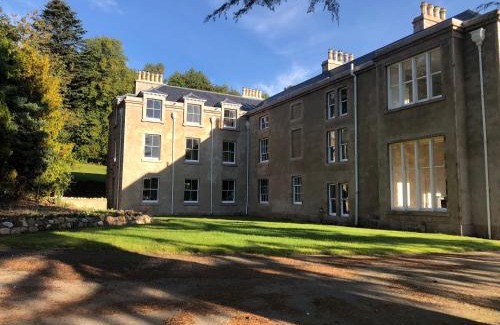 Inverurie Casa | Burnhervie House