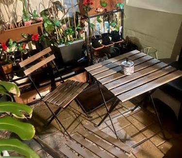 Tusmore Apartamento | Burnside Garden Stay BGC by Chelsey Perry