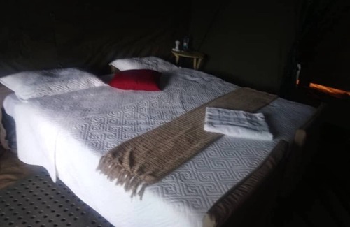 Maun Otro | Bush Baby Calls mobile camps