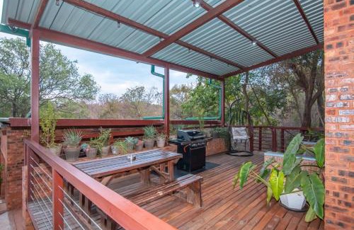 Pretoria Apartamento | Bushbaby Cottage in Hartbeespoort