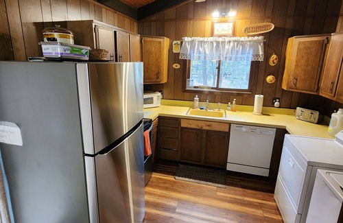 Bushkill Chalet De Esquí | Bushkill Creek Waterfront Chalet - ¡Se ofrece un descuento para el 6 / 27-6 / 30/2019!
