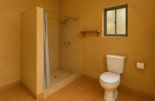 Greater Johannesburg Metropolitan Area Casa | Bushman Spoor Backpackers