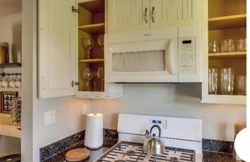 Ontario Casa | Business Executive Suites and Home Sweet Home!